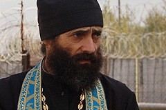 Действовать приходится по обстановке