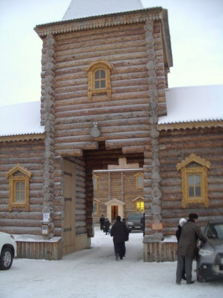 Святые врата монастыря, 2012 г.
