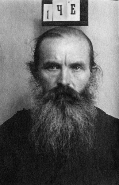 Священник Иоанн Честнов, тюремная фотография, 1930 год. Фото: mozhblag.prihod.ru