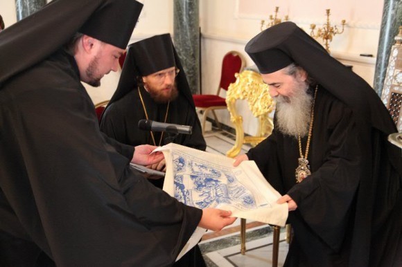 С Патриархом Иерусалимским Феофилом ІІІ. 2011 год