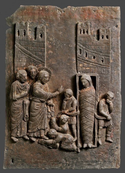 Пластина бронзовых дверей. 1170 - 1220 г. Кафедральный собор г. Беневенто, Италия