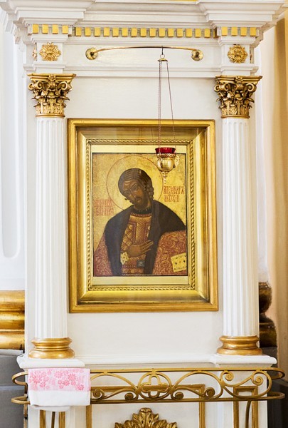 Поясная икона святого князя Александра Невского XVIII века из собрания домашних икон священномученика митрополита Серафима (Чичагова)