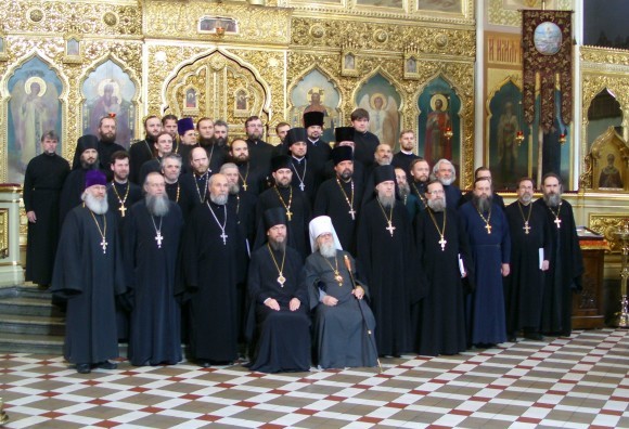 Духовенство ЭПЦ на Поместном Соборе в мае 2012 года