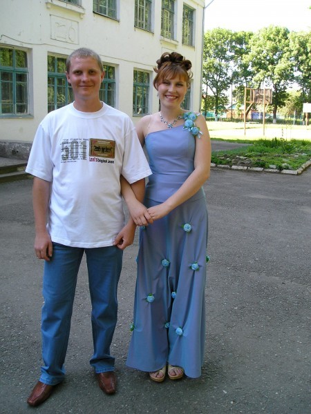 Сергей и Настя - выпускники. Июль 2006 г.