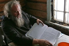 Бывший священник держит детей в лесу