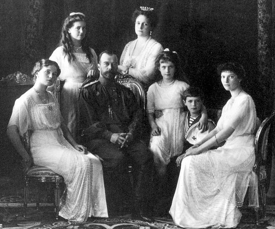 Госархив предлагает захоронить останки детей Николая II