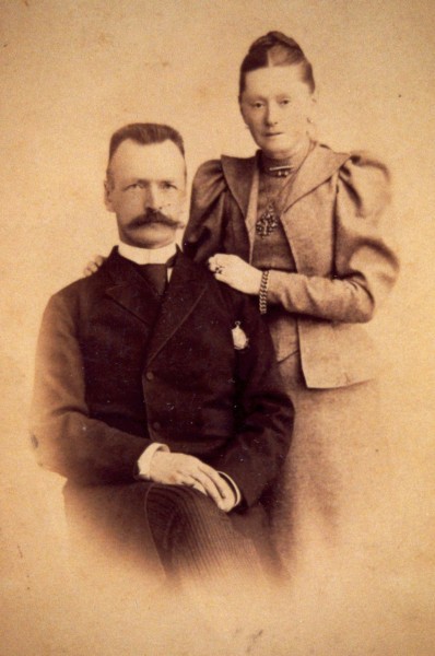 Оттон Людвигович с Александрой Дмитриевной. 1890-е гг.