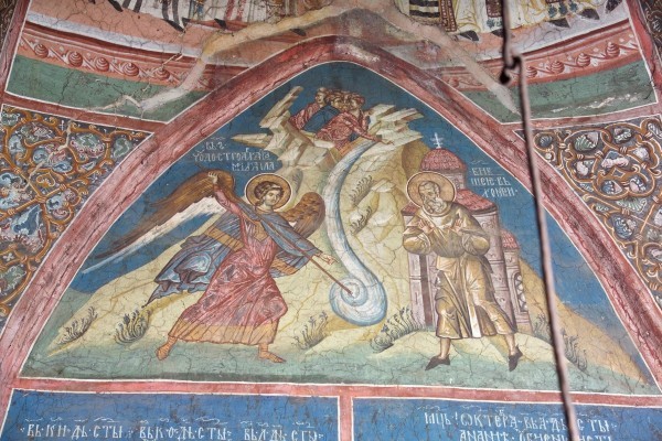 Церковь празднует чудо Архистратига Михаила в Хонех
