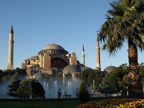 Вопрос о превращении Софийского собора в мечеть вновь обсуждается в Турции