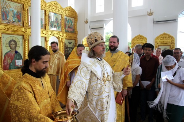 В Камбодже освящен первый храм Русской Православной Церкви 0_d99be_60222a3f_orig-600x400