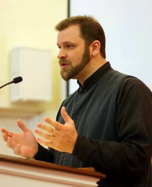 Священник Андрей Стивен Демик
