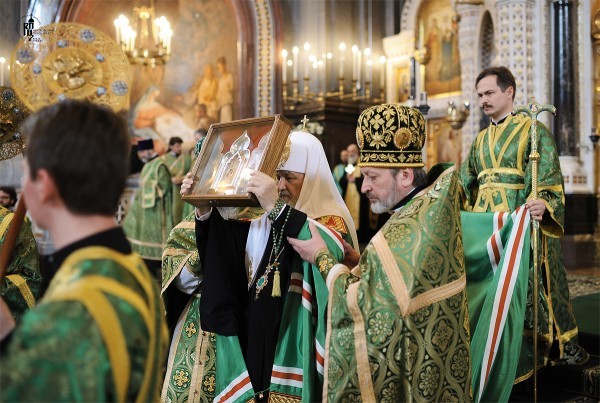 Церковь празднует положение честной Ризы Господа нашего Иисуса Христа в Москве