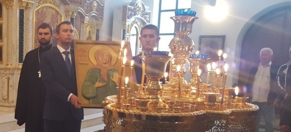 Тактильная икона Матроны Московской для незрячих появилась в храме Богоявления в Химках