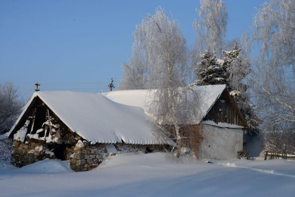 Разрушающийся родной дом святого в Липецкой области, село Шовское