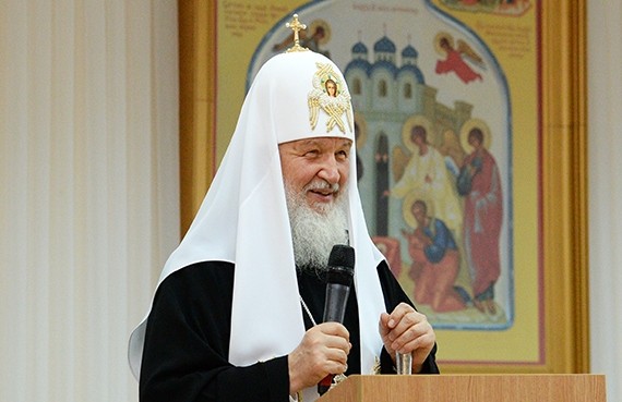 Патриарх Кирилл посоветовал молодым людям не откладывать брак на потом