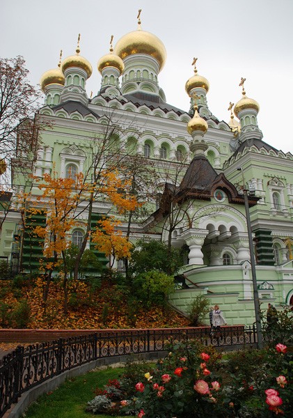 Никольский собор Покровского монастыря 