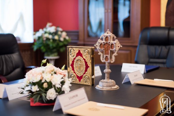 Журналы заседания Священного Синода Украинской Православной Церкви от 4 апреля 2017 года