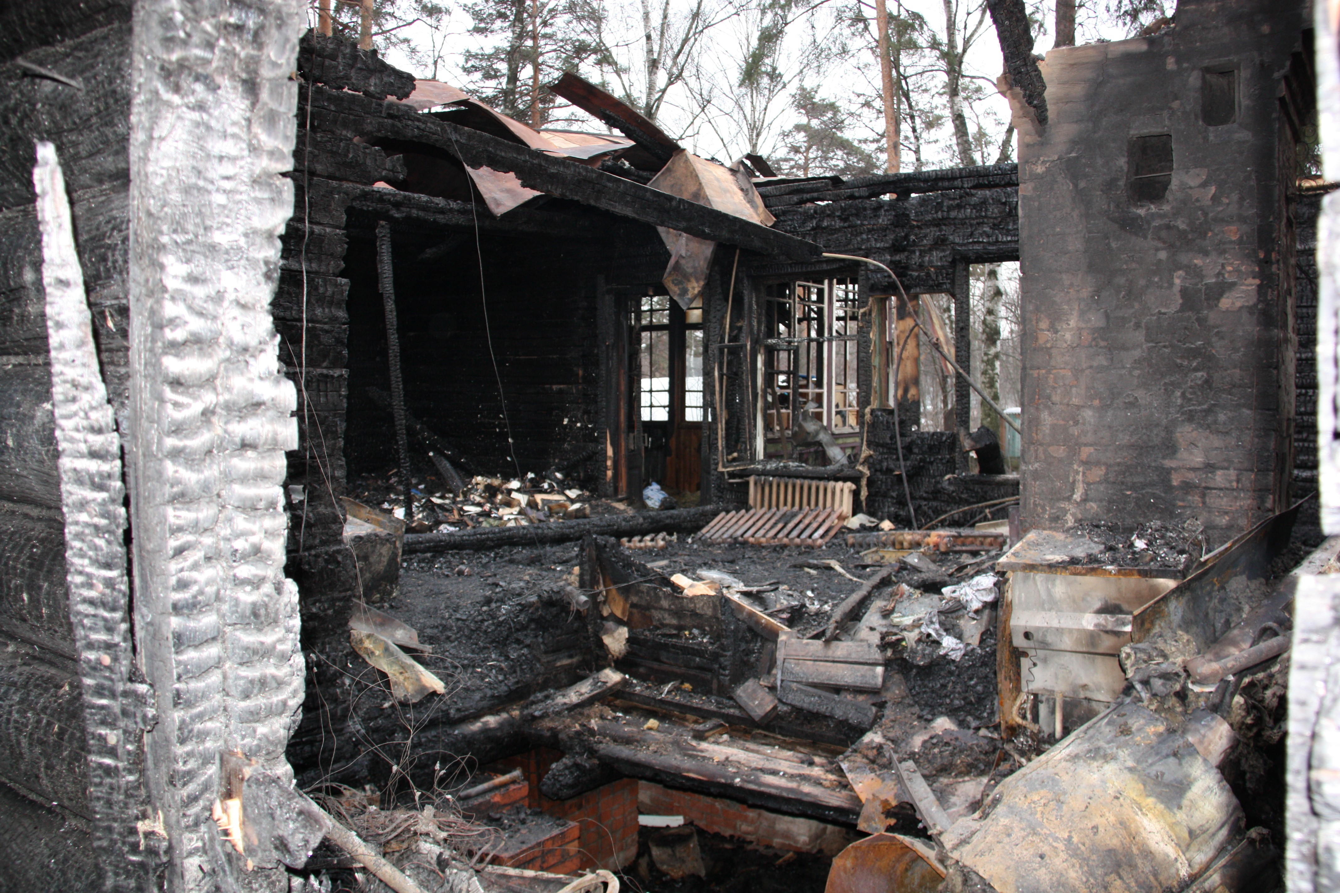 Heartbreaking moment families return to find homes and belongings destroyed by S