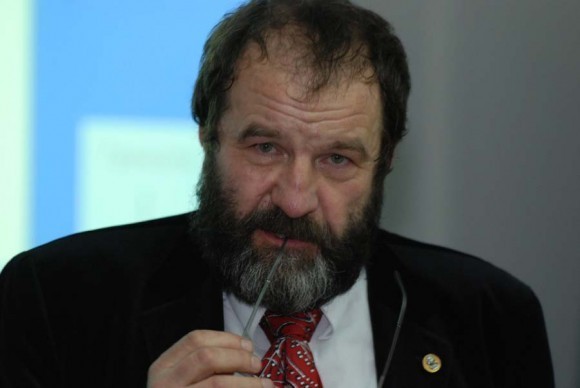 Виктор Петренко