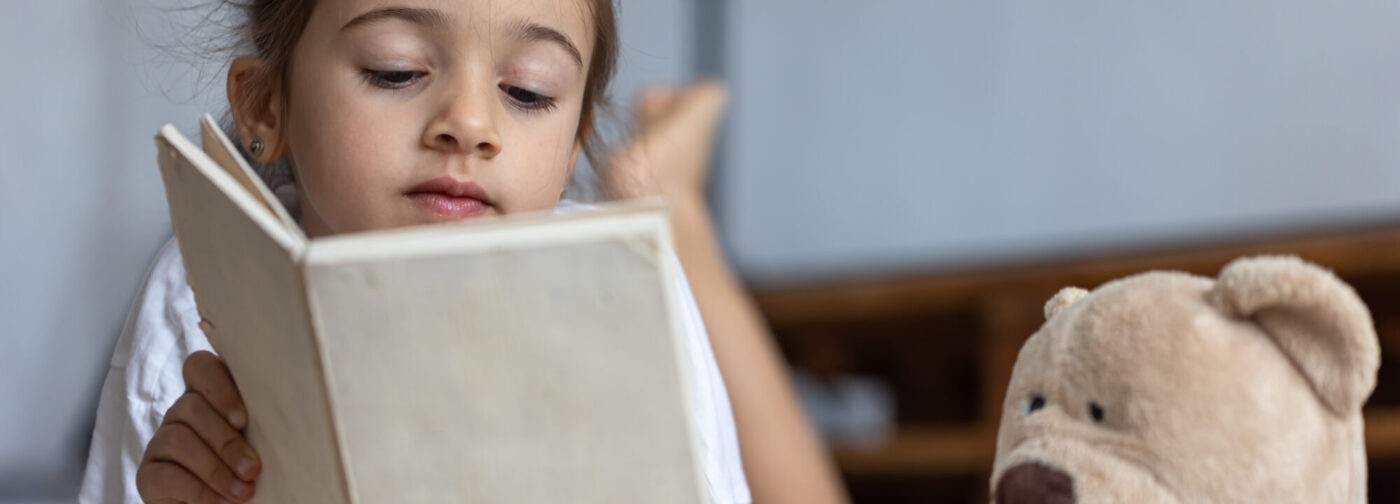 Стихи про профессии для детей: учим и играем