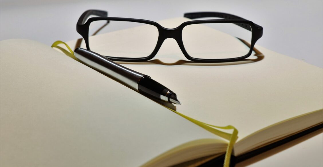 одеть или надеть