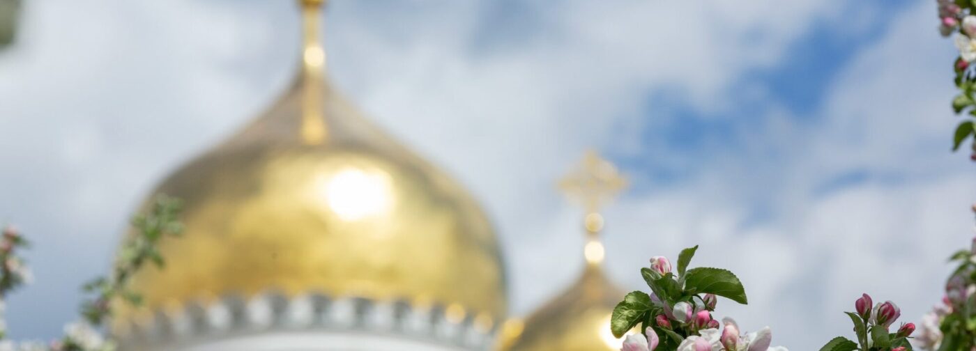 Монастыри России: путеводитель по святым обителям