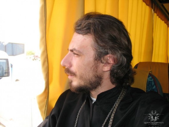 Священник Александр Пикалев
