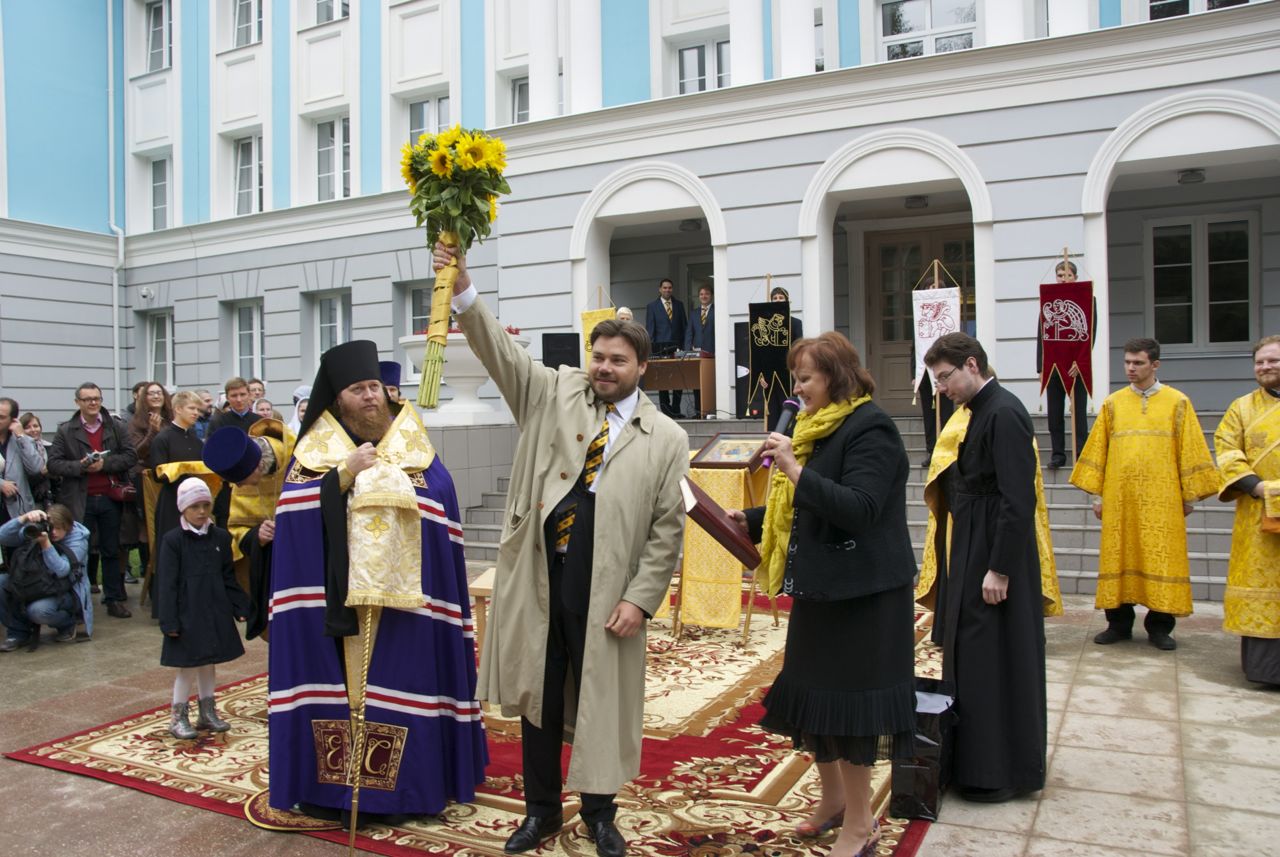 Гимназия василия великого отзывы