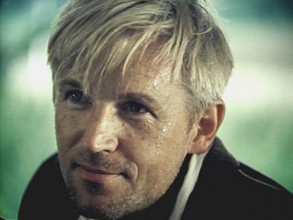 "Самое последнее дело - на человека обиду держать" ("Не стреляйте в белых лебедей") "Самое последнее дело - на человека обиду держать" ("Не стреляйте в белых лебедей")