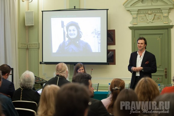 На презентации книги "Монахиня из разведки" На презентации книги "Монахиня из разведки"