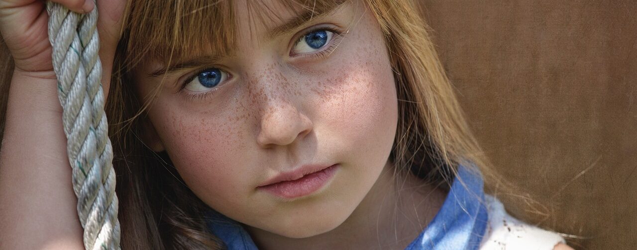 Застенчивый ребенок