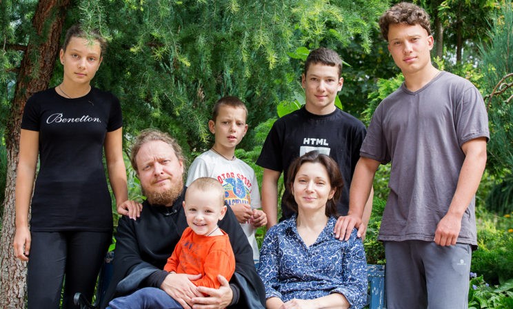 Протоиерей Феодор Бородин: О стране Маросейке, главной мужской беде и площадке молодняка