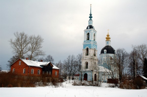 Храм Введения во храм Пресвятой Богородицы г. Дмитрова — место последнего служения священномученика Константина Пятикрестова. Фото: sobory.ru