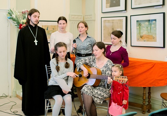 Песня «малым составом»