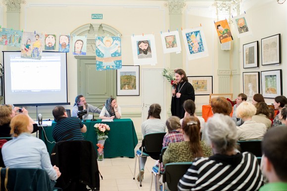 Слово благодарности м. Ольге и о. Андрею говорит зять, о. Александр