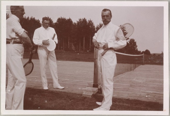 Император Николай II на теннисном корте. 1912 г.