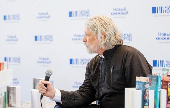 Прот. Алексий Уминский на 26 книжной выставке-ярмарке