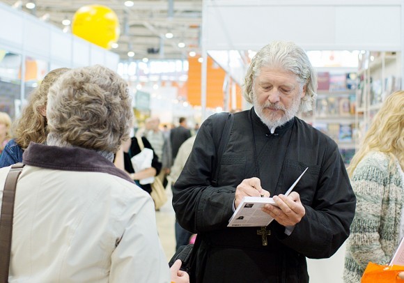 Прот. Алексий Уминский на 26 книжной выставке-ярмарке