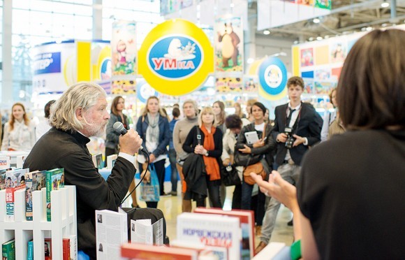 Прот. Алексий Уминский на 26 книжной выставке-ярмарке