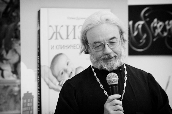 1075405_10200418798112963_1324136474_o