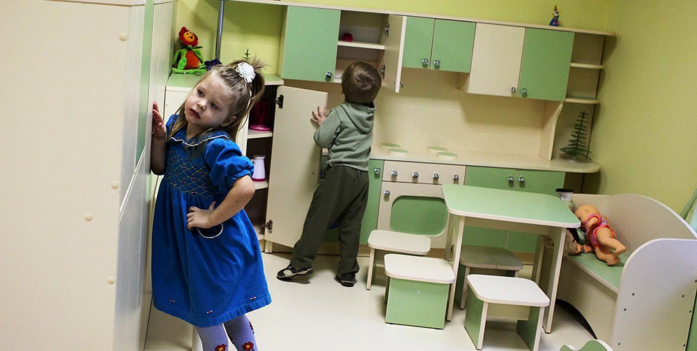 Сироты напоказ