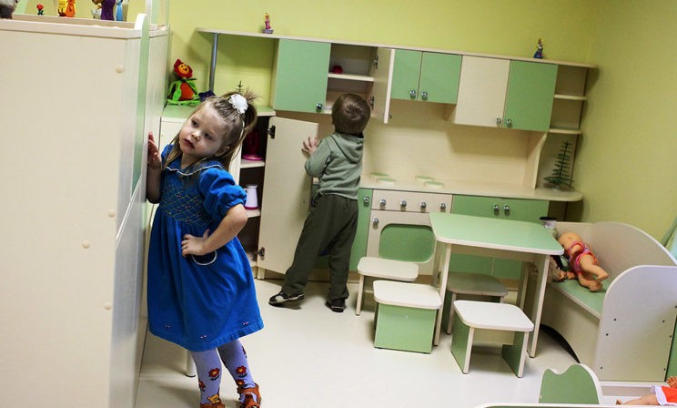 Сироты напоказ