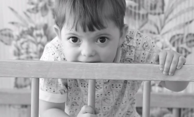 Сироты в детдомах