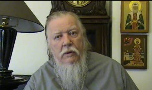 Протоиерей Димитрий Смирнов поздравляет читателей Правмира с Новым годом