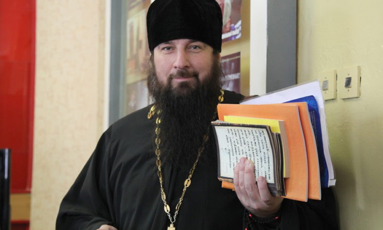 Неожиданные встречи… за колючей проволокой