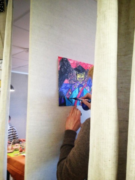 Антон тут рядом