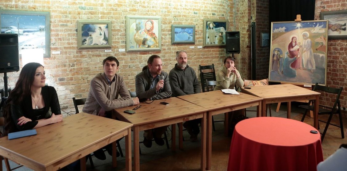 Современная литература не должна писать о религии?