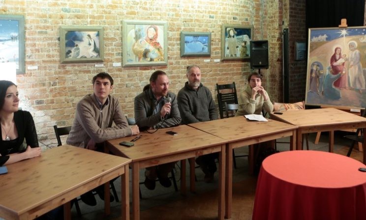 Современная литература не должна писать о религии?