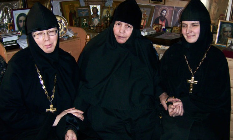 Дом счастливых монахинь
