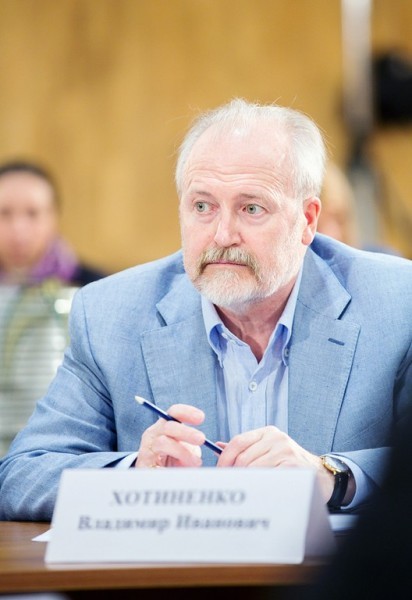 Кинорежиссер Владимир Хотиненко